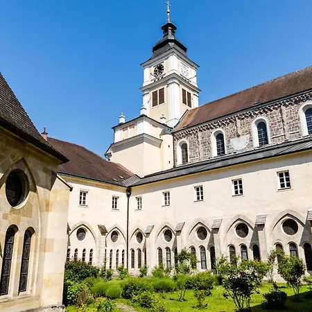 Bed and breakfast Zisterzienserstift 3*